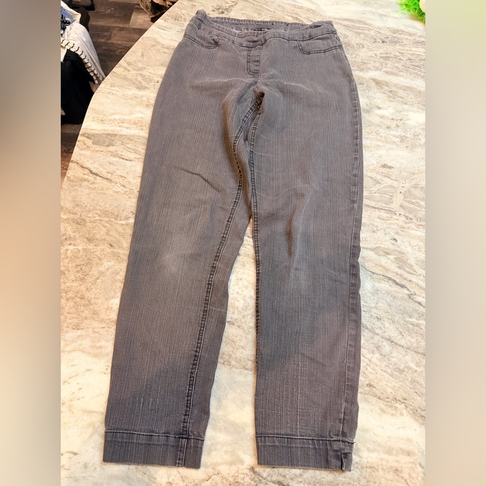Slim-Sation Gray Pull On Pants Size 8 Straight Leg Stretch